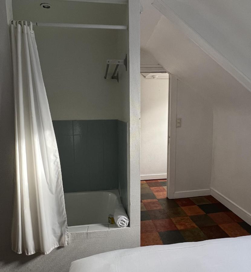 Avel Hotel *